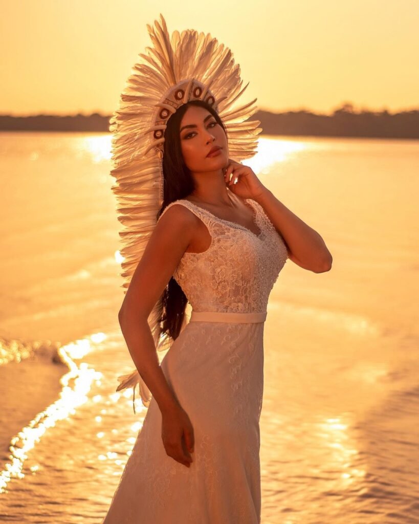 Mauro Jorge Fotografia - Modelo morena de vestido de noiva em beira do rio